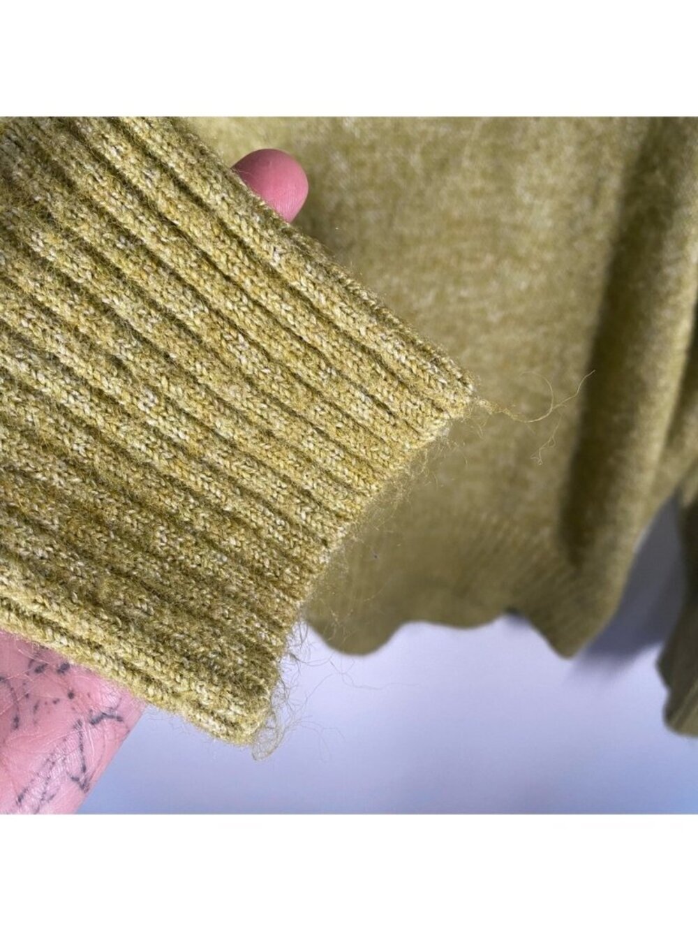Old Navy Small Olive Green Women's Sweater - Picture 4 of 9